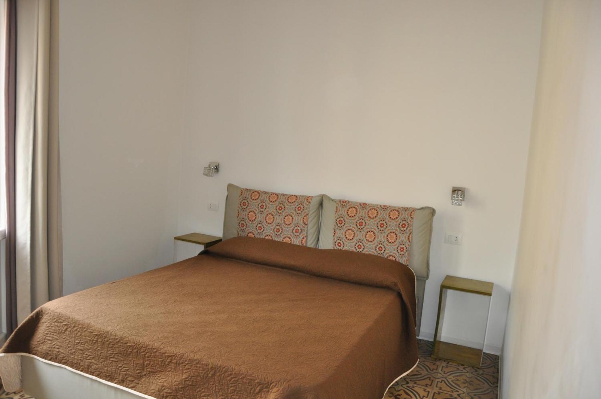 Sat Appartamenti Locazioni Turistiche Brevi-G&P Holiday Home Trapani Ngoại thất bức ảnh