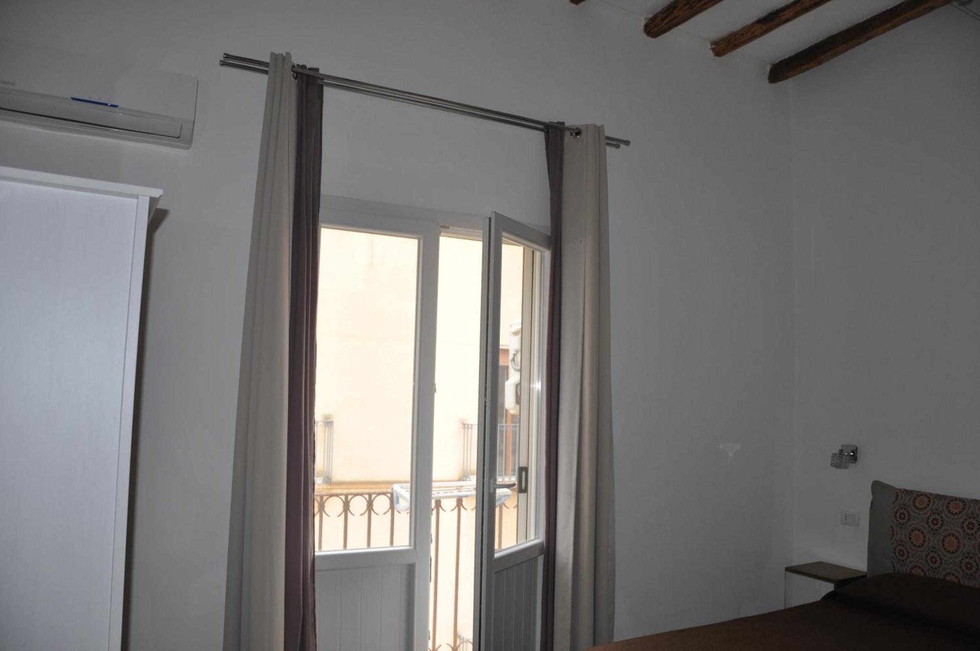 Sat Appartamenti Locazioni Turistiche Brevi-G&P Holiday Home Trapani Ngoại thất bức ảnh